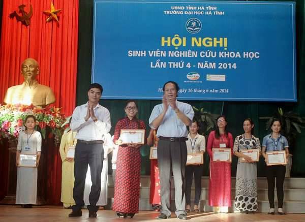 Sv. Lê Thị Hạt, Khoa KT-CN dành giải nhất Tại Hội nghị SVNCKH cấp trường